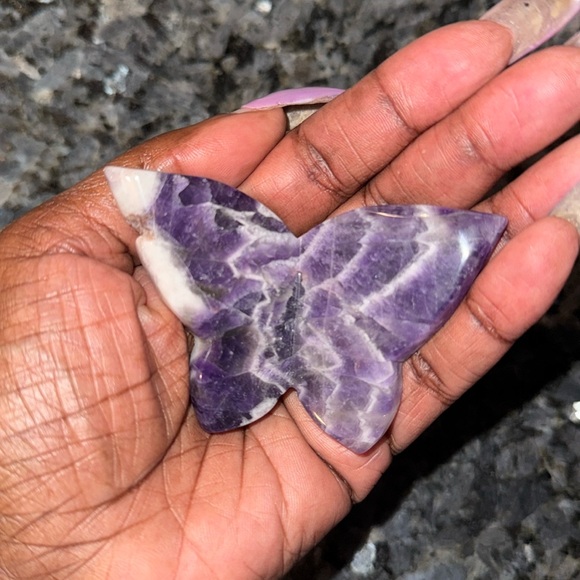 Dream Amethyst Butterfly Set of 3 - Sphere holder ๐ฆ - Picture 6 of 7